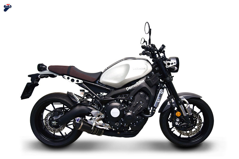 Y102CVB_XSR900_lato_SITO-1.jpg Termignoni Relevance Stainless Steel / Carbon Fiber Full Exhaust System for Yamaha MT-09 / XSR900 (2014-2020) (Black) - Image 1